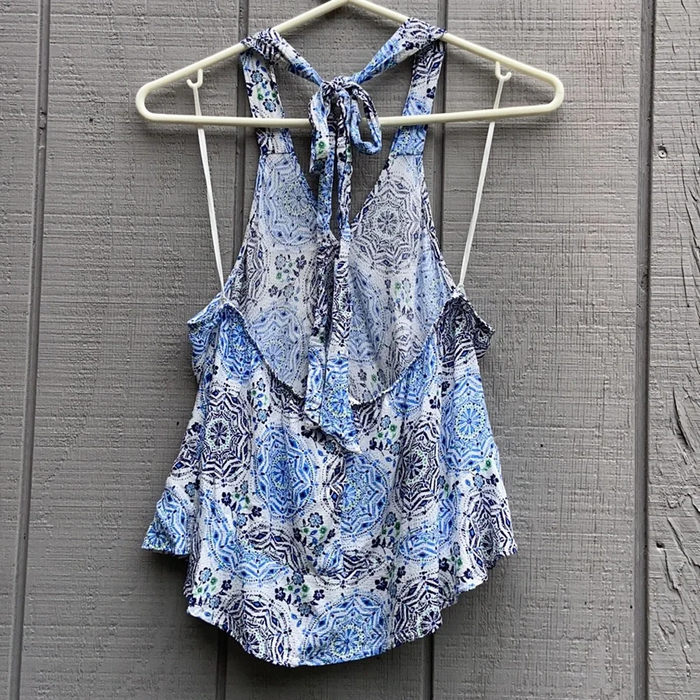 En Creme size large halter top with geometric floral mandala print EUC - Picture 4 of 5